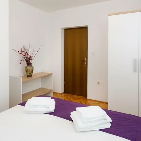 Durda Apartman Krk Town